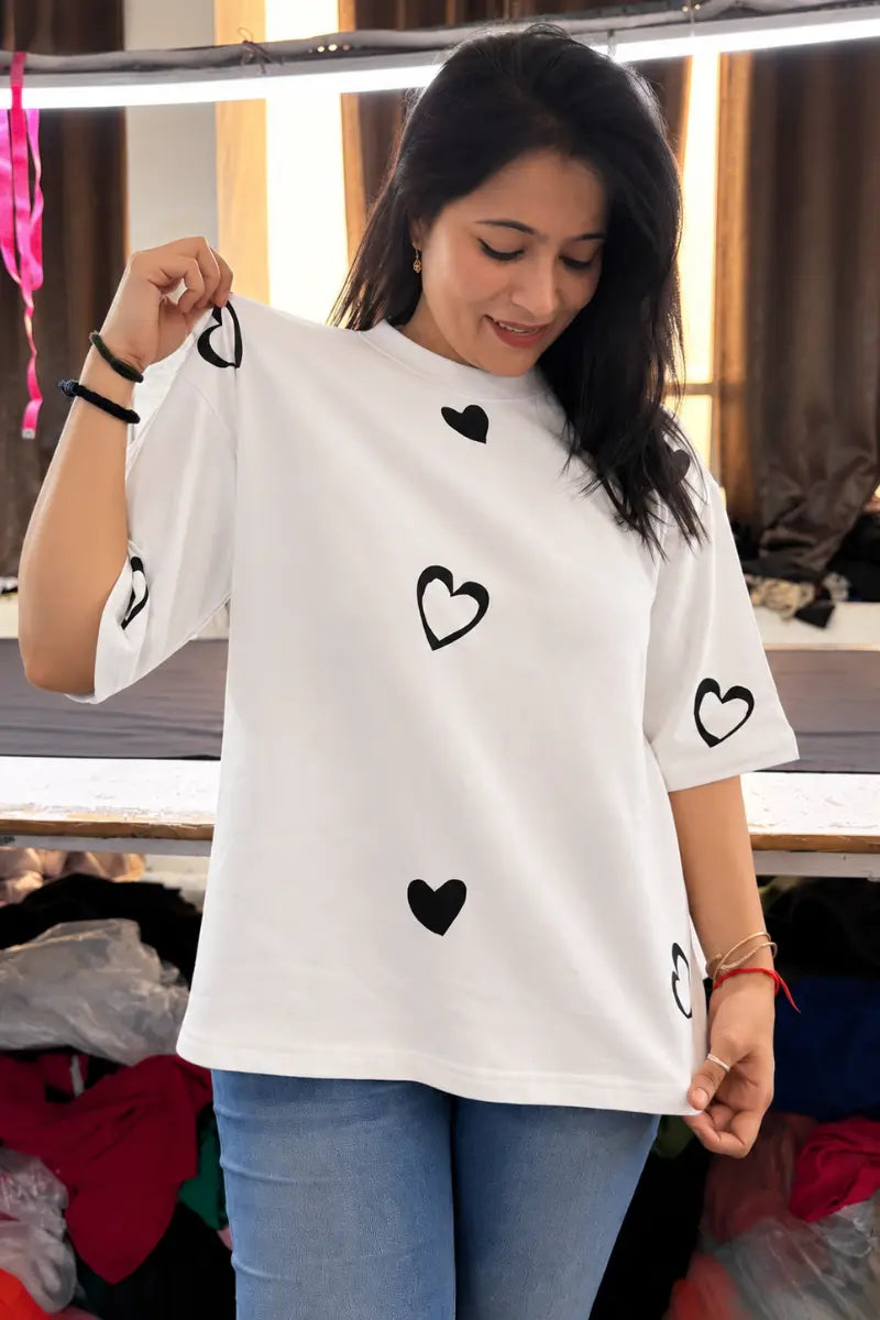 Bits & Pieces – Cute Heart Oversized Tee (White)