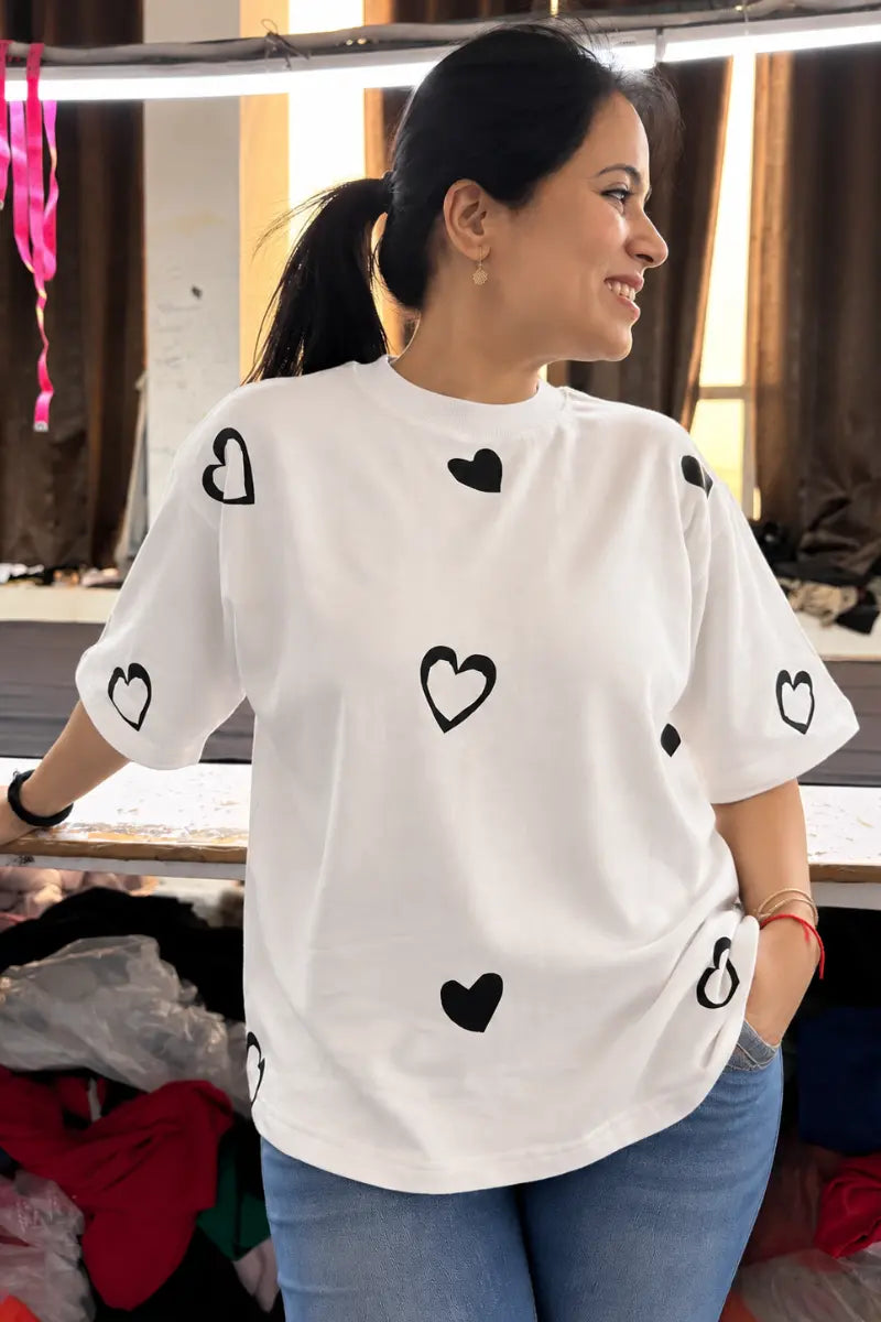 Bits & Pieces – Cute Heart Oversized Tee (White)
