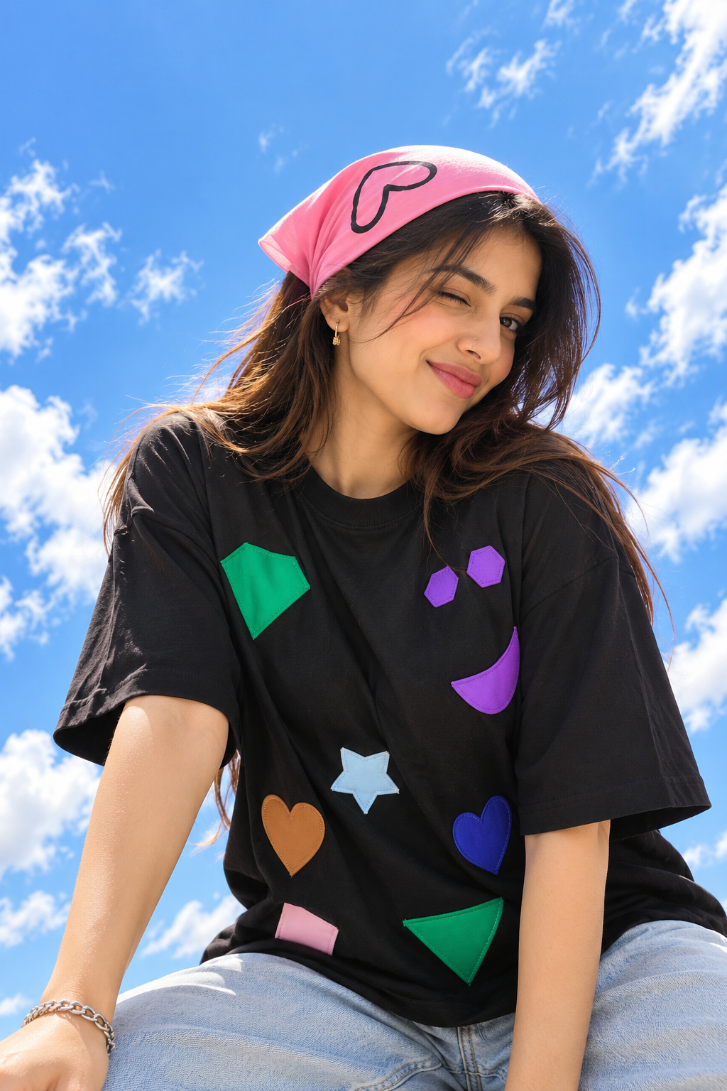 PATCHED UP OVERSIZED TEE ⭐
