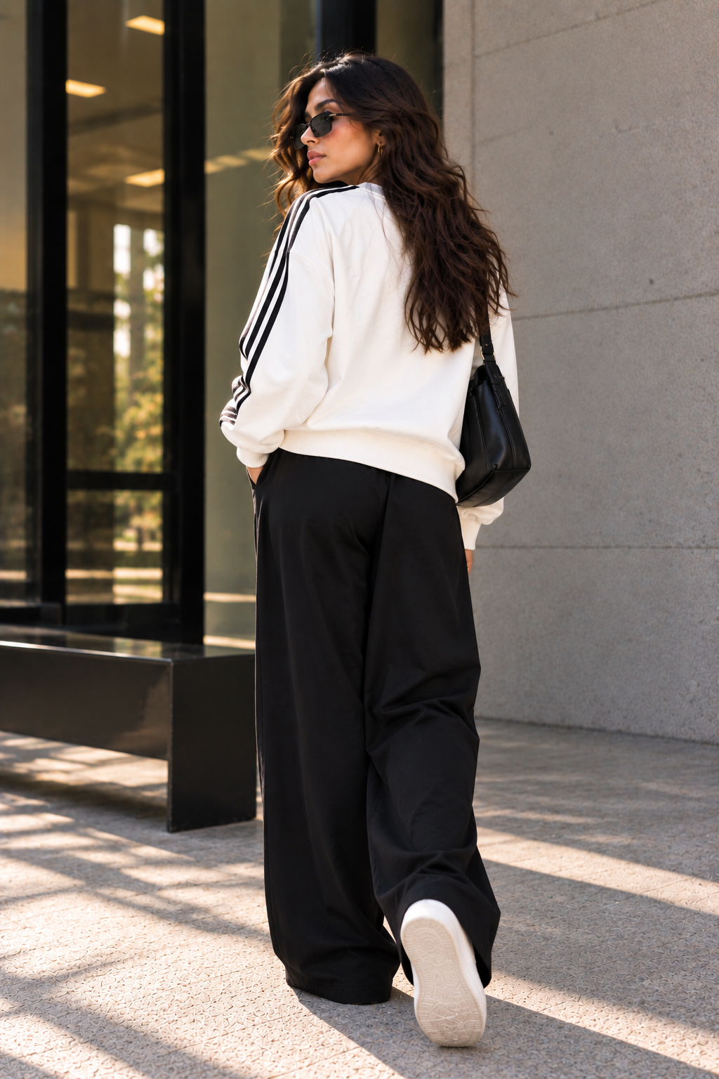 SIGNATURE STRIPE SWEATSHIRT